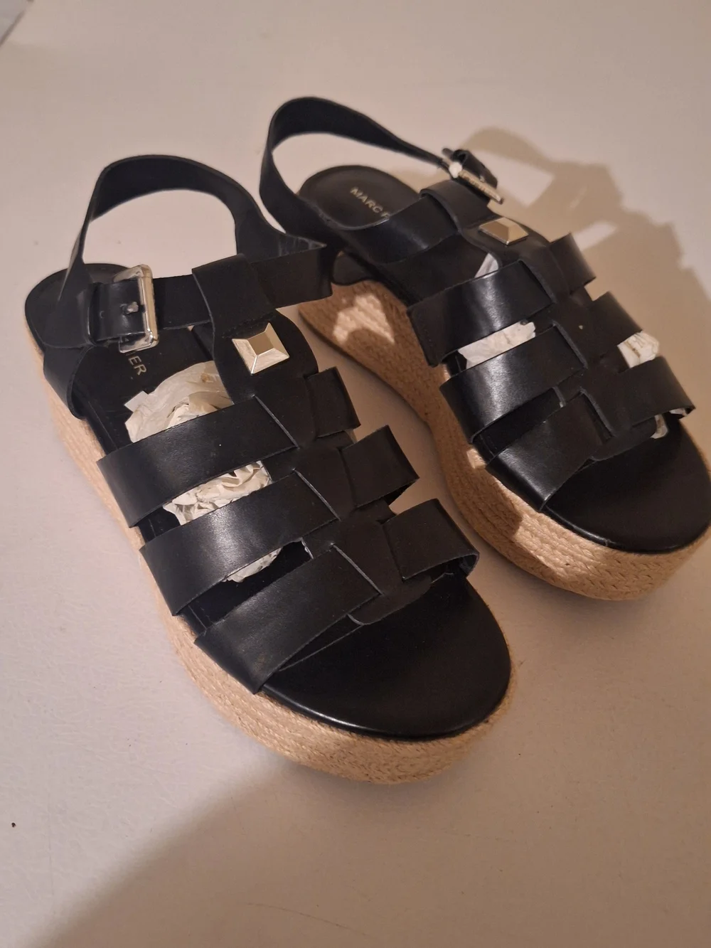 N/A stylish black